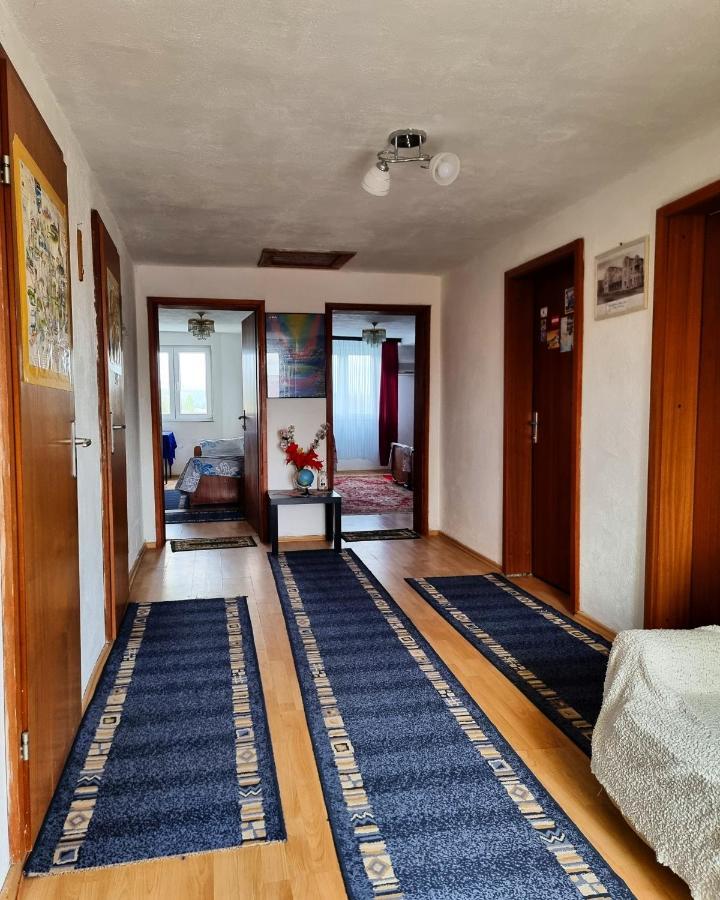 Guesthouse Sobi-Rooms Gradsko Экстерьер фото