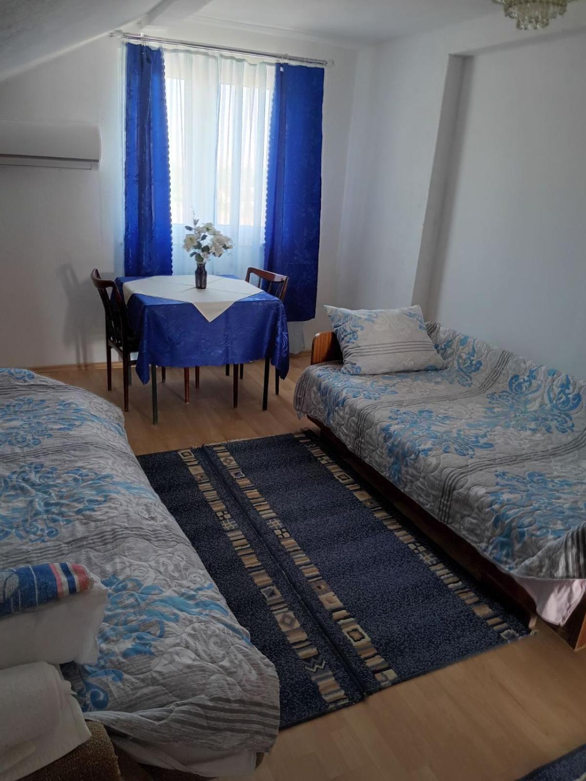 Guesthouse Sobi-Rooms Gradsko Экстерьер фото